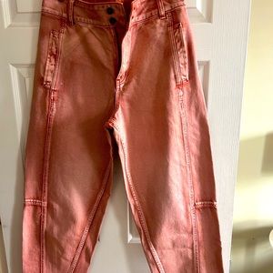Women’s US size 30 Free People salmon color loose jeans.